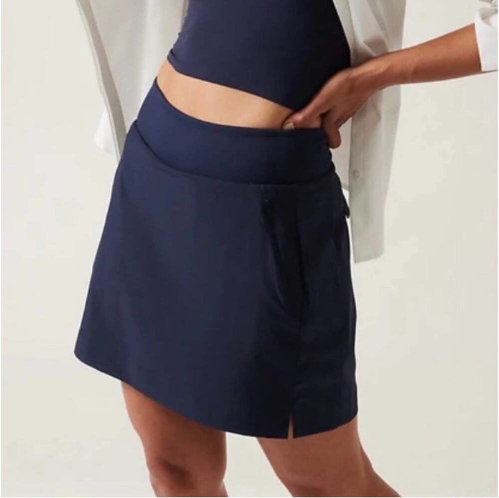 Athleta Skort Womens 4 Navy Blue Soho Casual Golf Walking Modest Athletic Hike